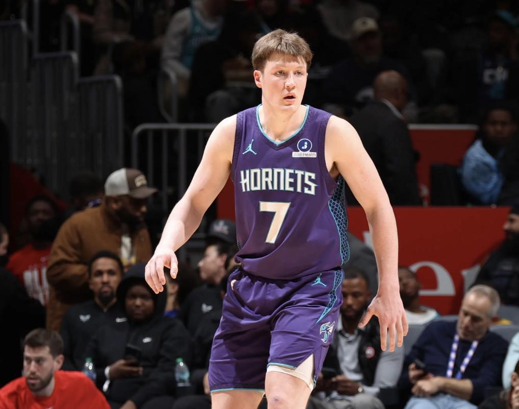 开云体育网页版-NBA新秀榜：克努佩尔继续榜首，弗拉格第二，哈珀升至第四